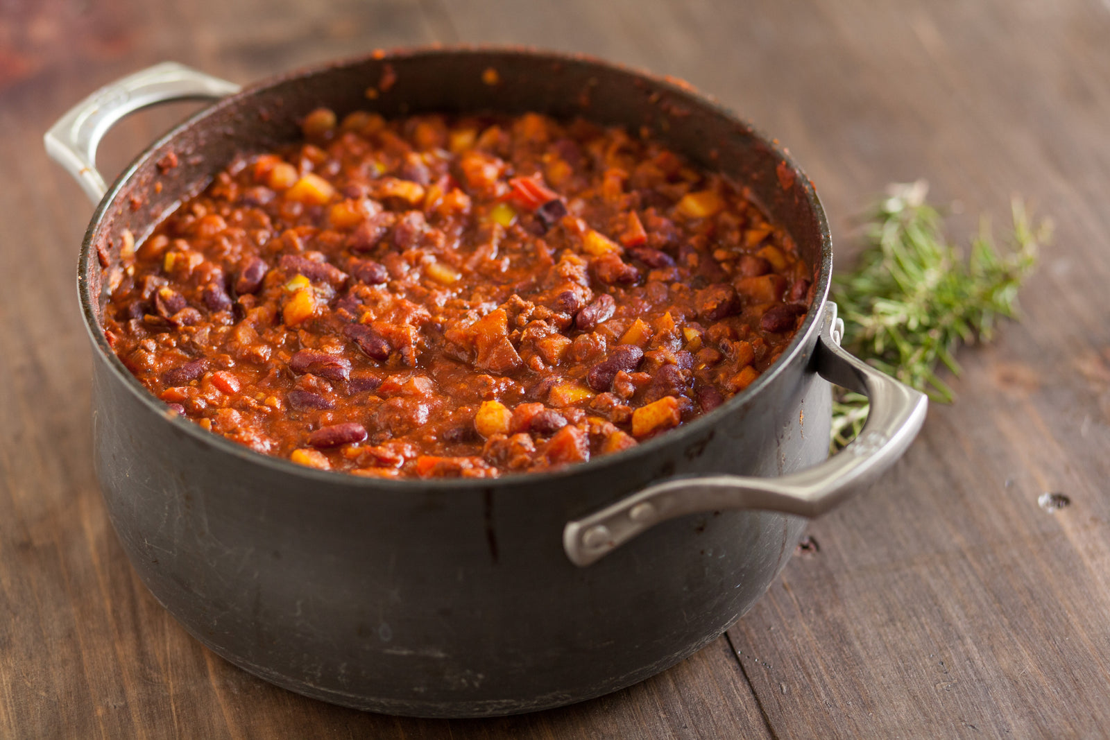 Hot Ones Los Calientes Barbacoa Easy Spicy Barbacoa Chili 